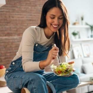 Ernährungsformen im Überblick: Wie gesund sind Vegan, Keto, Paleo und Co.?