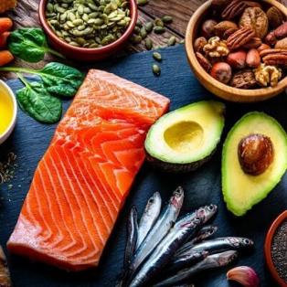 Wie viel Fett braucht mein Körper pro Tag?