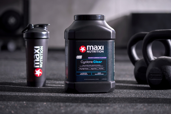 maxinutrition-elite-range-cyclone-clear-whey-protein-black-currant-mood