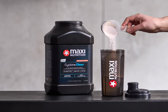 maxinutrition-elite-range-cyclone-clear-whey-protein-orange-pulver