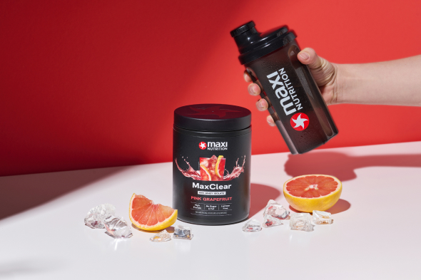 maxinutrition-maxclear-clear-whey-isolate-pink-grapefruit-getraenk-shaker