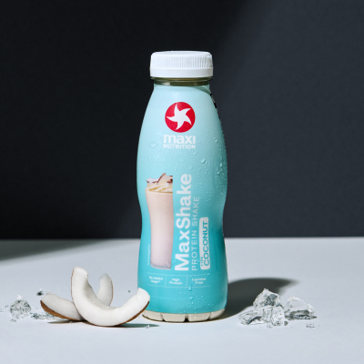 maxinutrition-maxshake-coconut-flasche-und-zutaten
