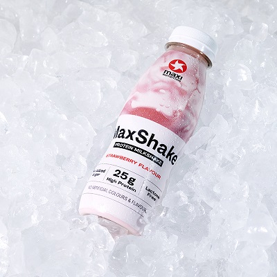 maxinutrition-maxshake-strawberry-auf-eis